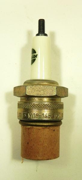 Zündkerze ISOLATOR 18/145 - Gewinde 18mm - Wärmewert 145